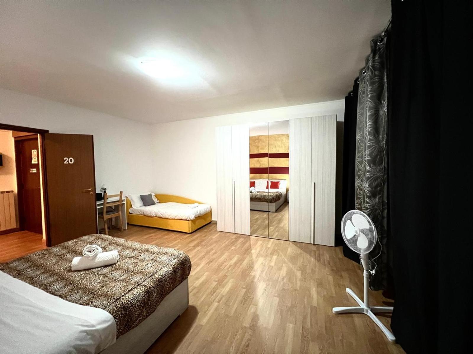 Venice Rooms Arian 01 Местре Экстерьер фото